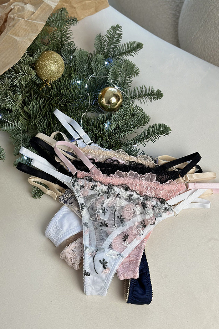 Set of 4 Thong Panties - Bella