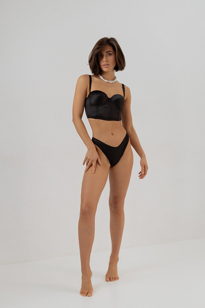 Жіночі атласні трусики – бразильянки