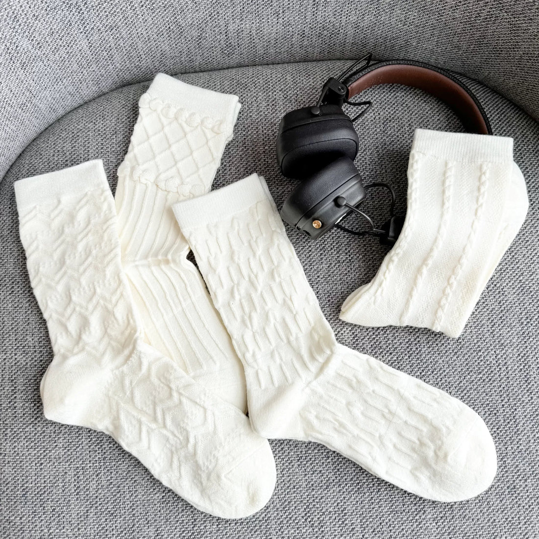 Set of white cashmere socks